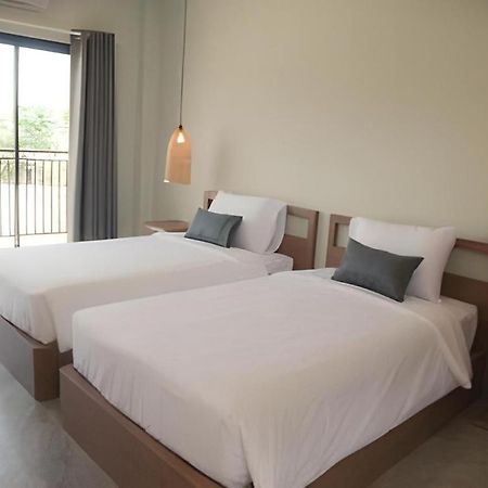 Yellow Moon Hotel Pattaya Eksteriør billede