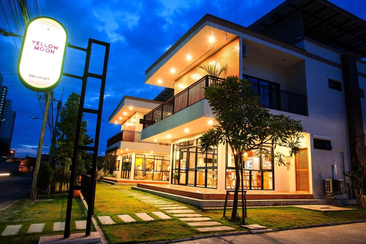 Yellow Moon Hotel Pattaya Eksteriør billede
